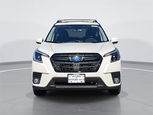 Used 2022 Subaru Forester Premium image 2