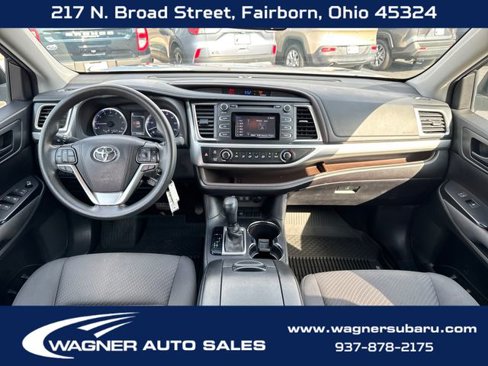 Used 2018 Toyota Highlander LE image 14
