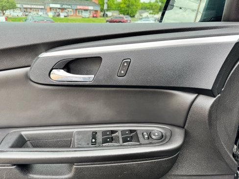 Used 2010 Chevrolet Traverse LT w/ Personal Connectivity Package image 13