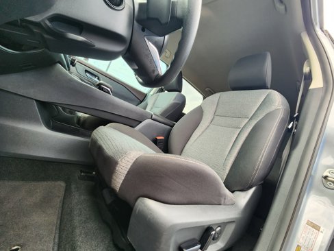 Used 2021 Nissan Rogue SV image 17