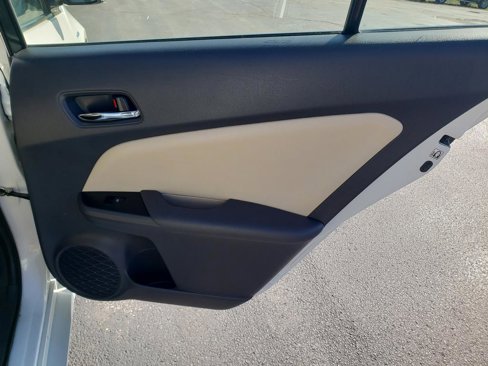 Used 2017 Toyota Prius image 16