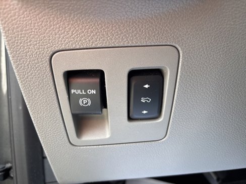 Used 2015 Ford F150 XLT w/ Equipment Group 301A Mid image 13
