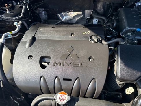 Used 2017 Mitsubishi Outlander Sport SE image 34
