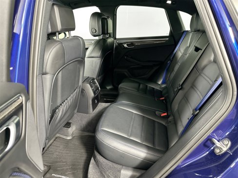 Certified 2024 Porsche Macan w/ Premium Plus Package image 28
