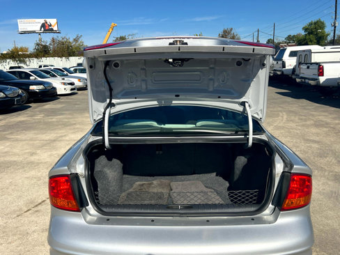 Used 2002 Oldsmobile Alero GL image 11