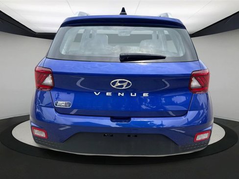Certified 2022 Hyundai Venue Limited w/ Cargo Package image 4