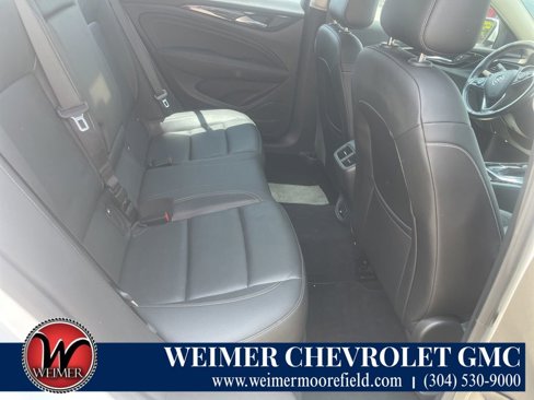 Used 2018 Buick Regal Essence w/ Driver Confidence Package #1 image 40