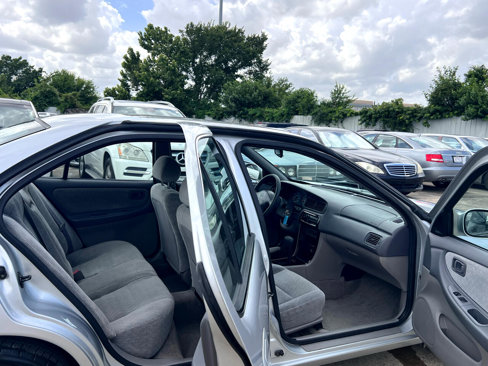 Used 2001 Nissan Altima GXE image 32