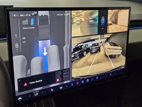 Used 2025 Tesla Cybertruck AWD Crew Cab image 18