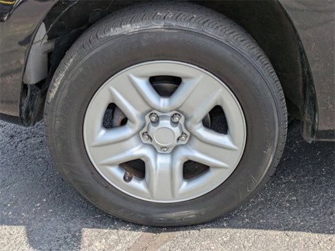 Used 2012 Toyota RAV4 4WD image 28