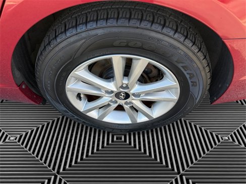 Used 2016 Hyundai Sonata SE image 14