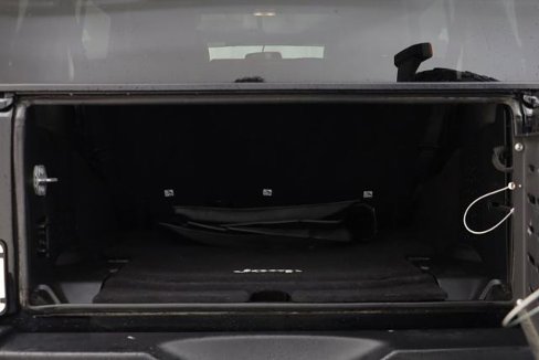 Used 2017 Jeep Wrangler Unlimited Rubicon w/ Connectivity Group image 29