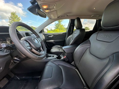 Used 2022 Jeep Cherokee Latitude Lux image 23