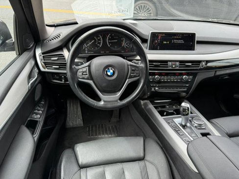 Used 2016 BMW X5 xDrive40e image 12