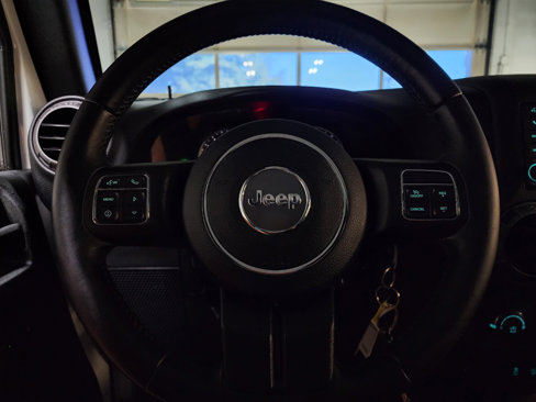 Used 2018 Jeep Wrangler Unlimited Sport S image 27