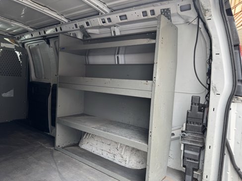 Used 2008 Chevrolet Express 3500 image 24
