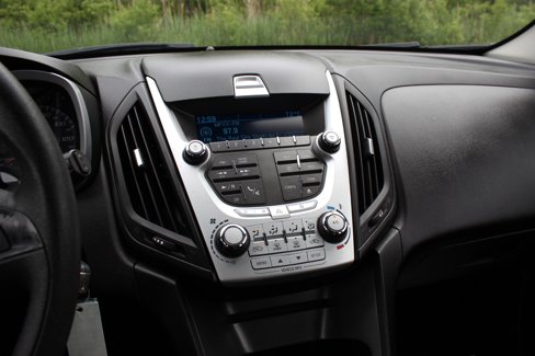 Used 2014 Chevrolet Equinox LS image 23