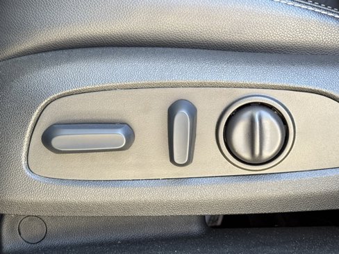 Certified 2023 GMC Terrain SLT w/ Elevation Edition image 17