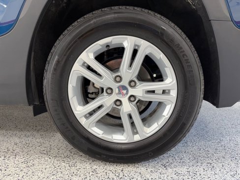 Used 2020 GMC Terrain SLE w/ LPO, Floor Liner Package image 13