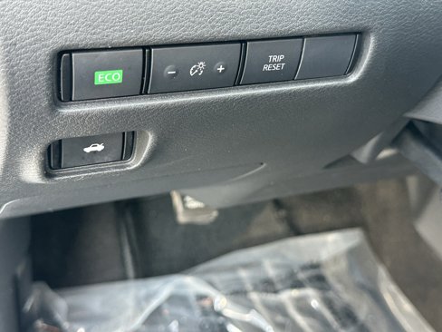 Used 2023 Nissan Sentra S w/ Trunk Package image 17