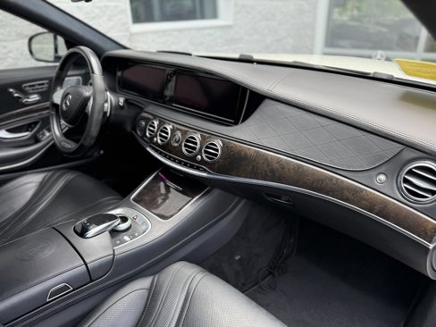 Used 2015 Mercedes-Benz S 63 AMG 4MATIC Sedan image 41
