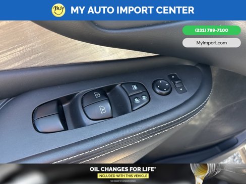 Used 2017 Nissan Murano S image 10
