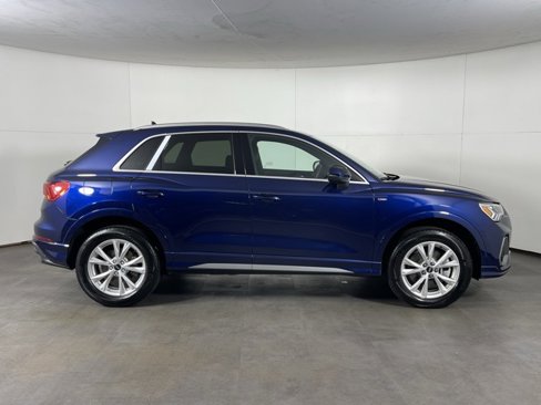 Certified 2025 Audi Q3 2.0T Premium Plus w/ Premium Plus Package image 8