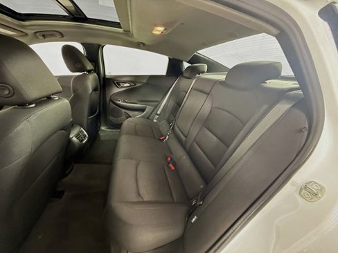 Used 2024 Chevrolet Malibu LT image 24