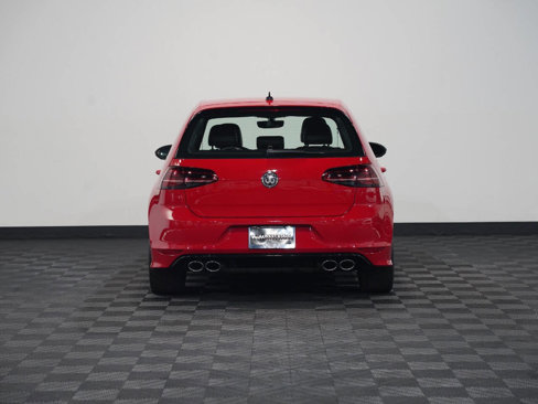 Used 2016 Volkswagen Golf 4-Door image 7