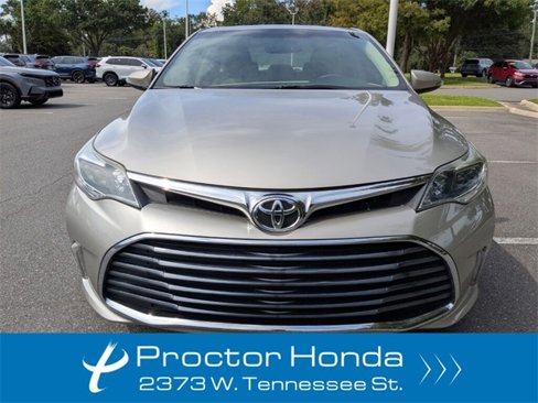 Used 2016 Toyota Avalon XLE Premium image 3