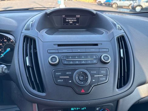 Used 2018 Ford Escape SE image 18