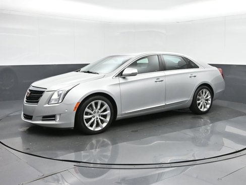 Used 2017 Cadillac XTS Luxury image 3