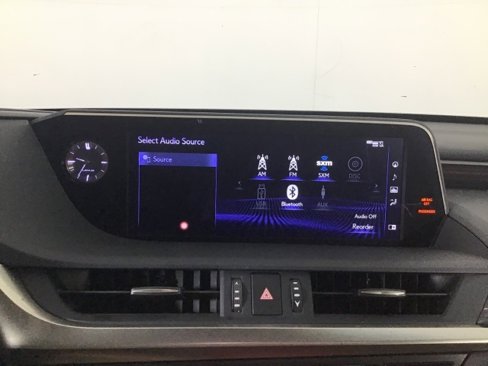 Used 2019 Lexus ES 350 Luxury image 17