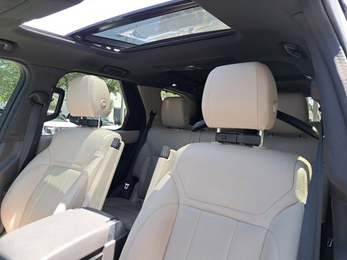 Used 2020 Land Rover Discovery HSE image 21