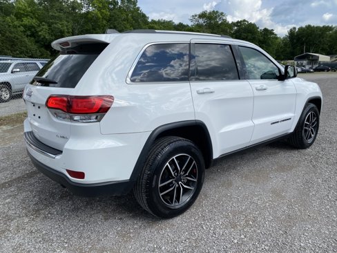 Used 2021 Jeep Grand Cherokee Laredo image 5