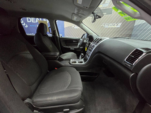 Used 2012 GMC Acadia SLE image 25