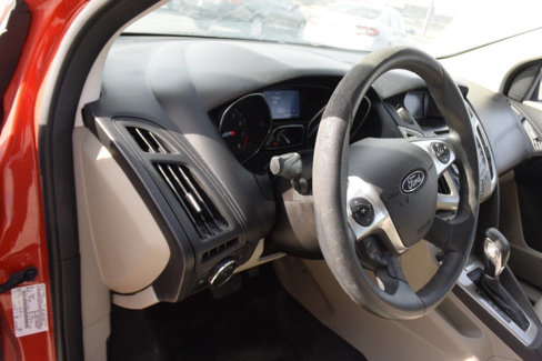 Used 2014 Ford Focus SE image 14