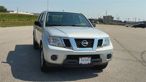 Used 2014 Nissan Frontier SV image 3
