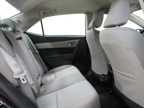 Used 2016 Toyota Corolla LE image 11