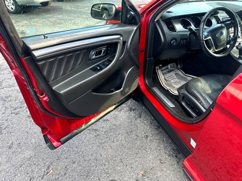 Used 2010 Ford Taurus SHO image 38