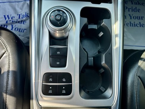 Used 2020 Ford Explorer XLT w/ Equipment Group 202A image 19