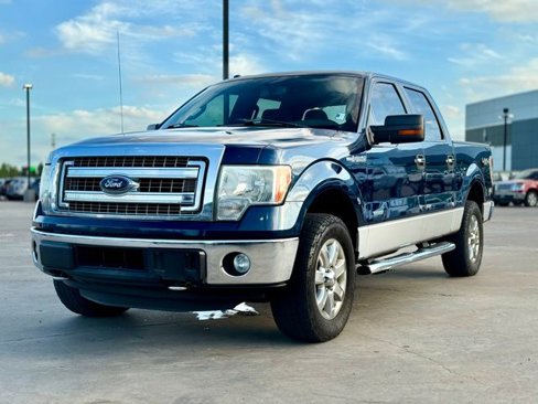Used 2014 Ford F150 XLT w/ XLT Chrome Package image 3