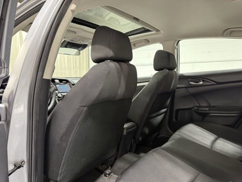 Used 2019 Honda Civic EX image 17