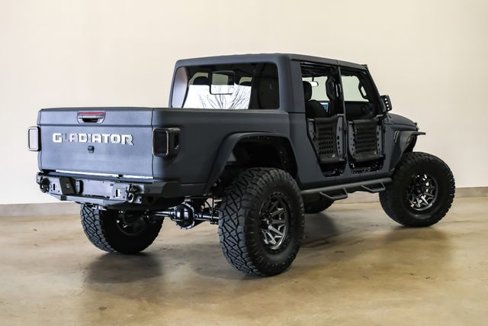 Used 2025 Jeep Gladiator Sport image 36