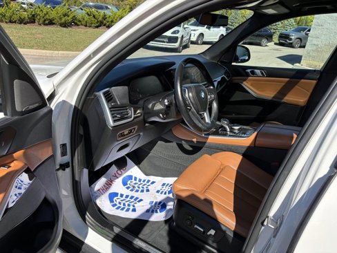 Used 2021 BMW X5 xDrive40i w/ Premium Package image 24