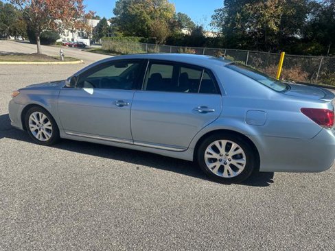 Used 2012 Toyota Avalon image 8
