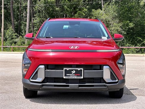 Used 2025 Hyundai Kona SEL image 3