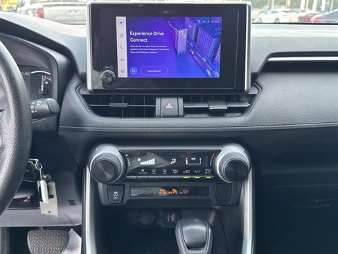 Used 2023 Toyota RAV4 LE image 23