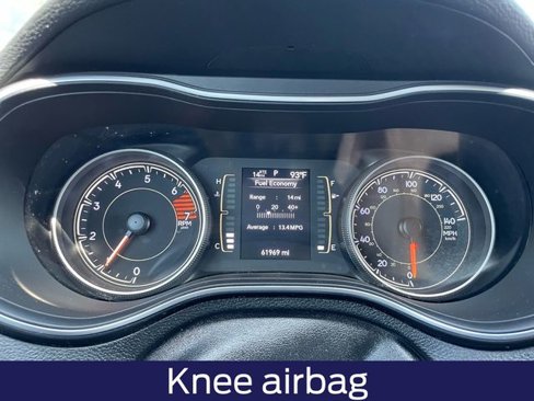Used 2020 Jeep Cherokee Latitude image 10