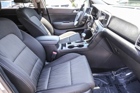Used 2020 Kia Sportage LX image 16